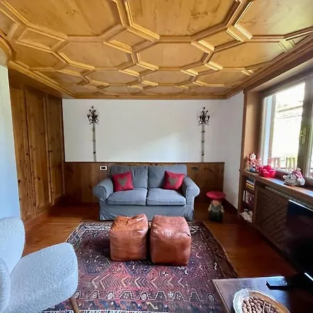 The Place 300 Mt Dal Centro